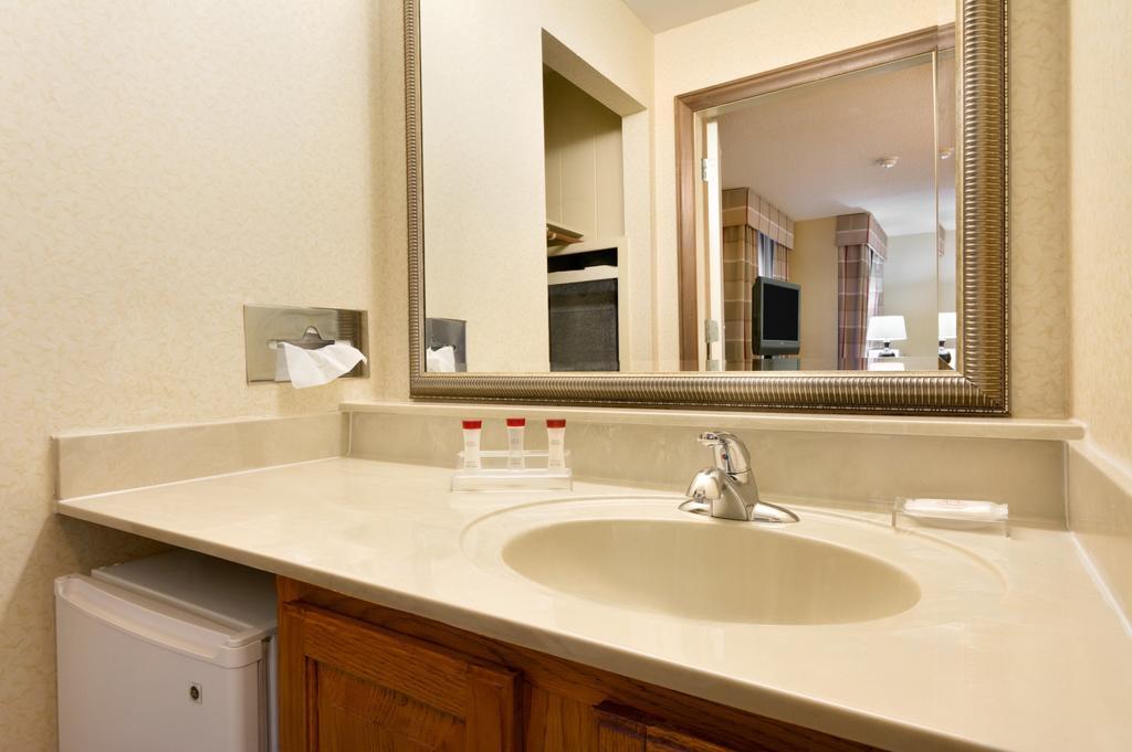Ramada Huntsville Habitación foto