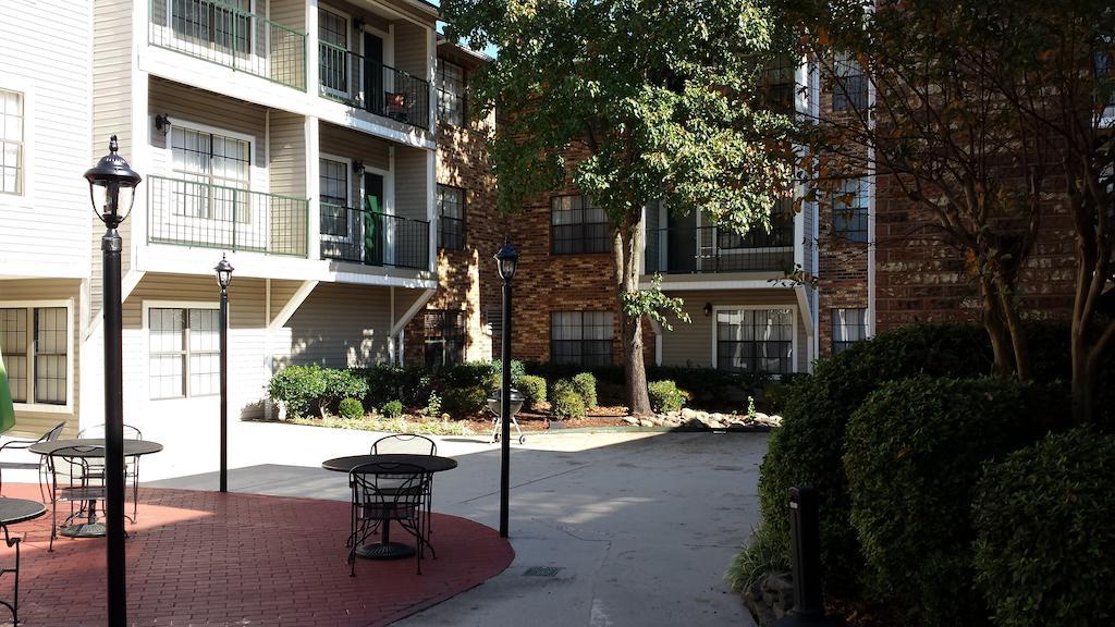 Ramada Huntsville Exterior foto